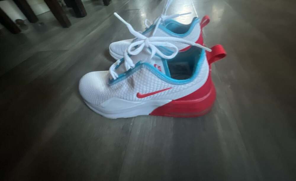 Nike Air Max Motion 2 Size 7.5 White Blue Red Sneakers